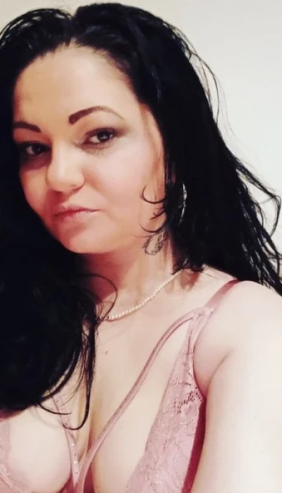 Luna 26 Jahre Alt Aus Italien