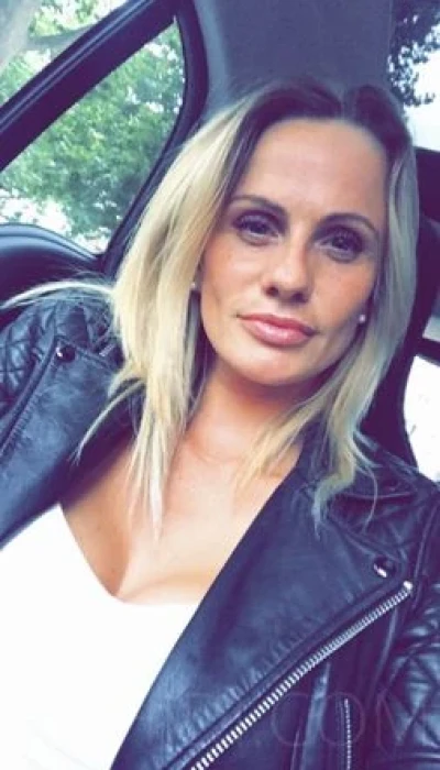Mia