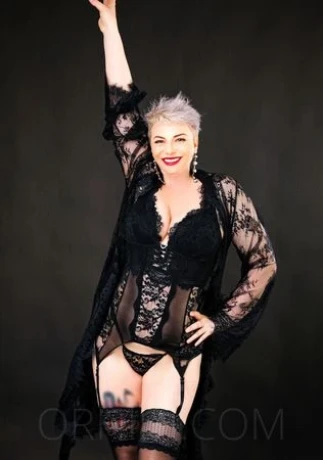 LISA TANTRA ENGEL