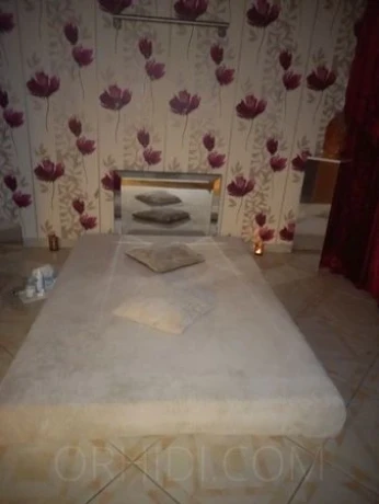 Massage Lounge