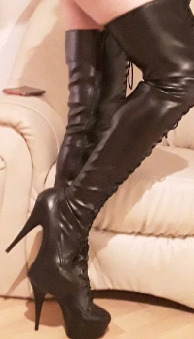 Betty squ*rting Perv. + Prosta**-Spiele