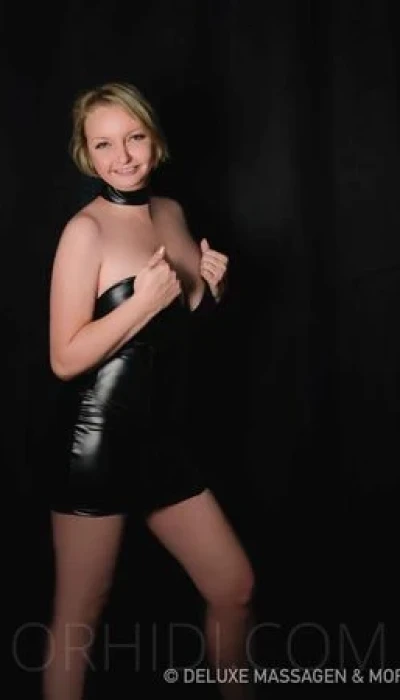 Lisa bei Deluxe Massage & more