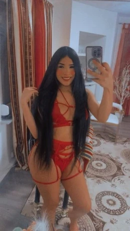 TS Mia Mega