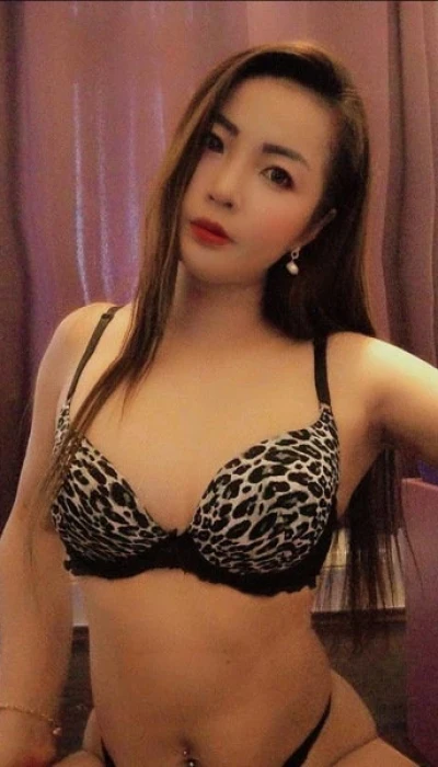 Nadia Top Service Massage