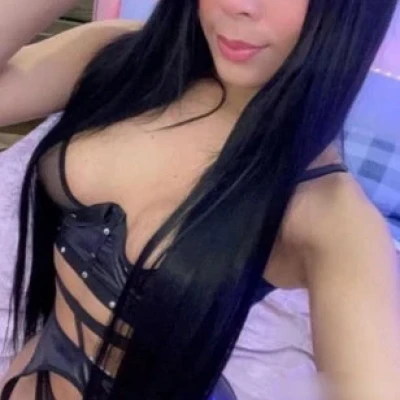 TS Mia Mega