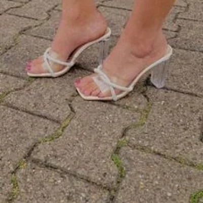 EVELIN aus Ungarn - Die feine Adresse