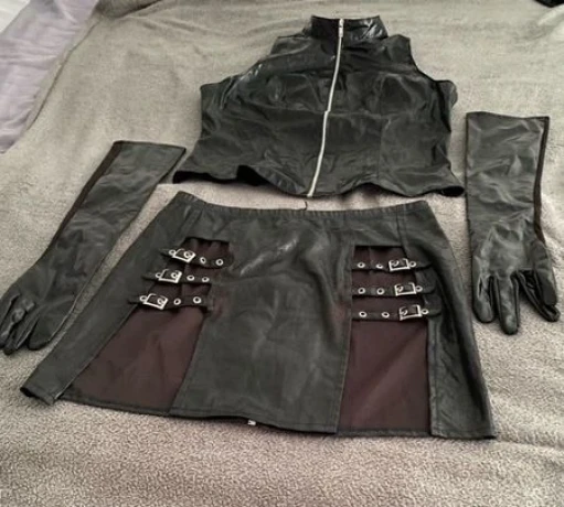 NEU!!! Lady Julia