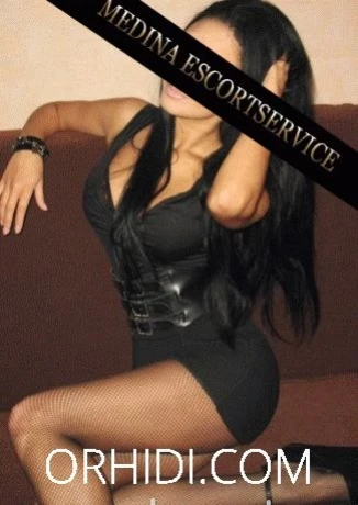 Karina (25) - Experimentierfreudig