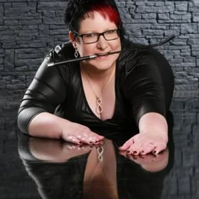 Lilly- Molliger, deutscher Busentraum
