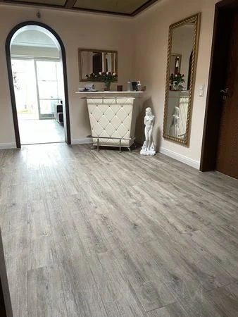 SALON - PATRICE