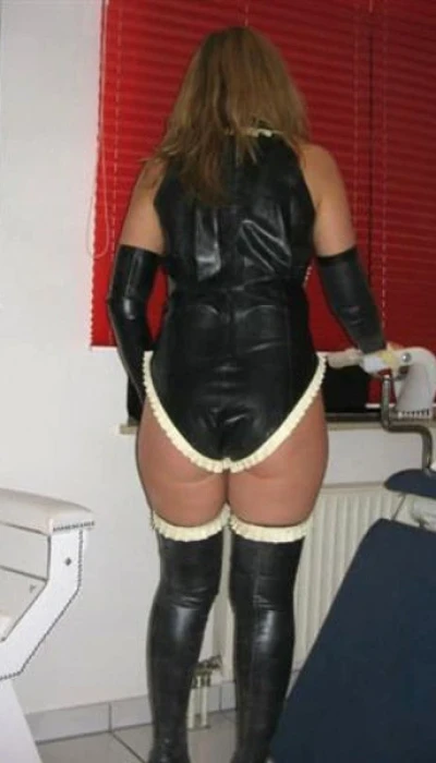 Lady Bizarr - Studio+Gyn.-Stuhl vorh.