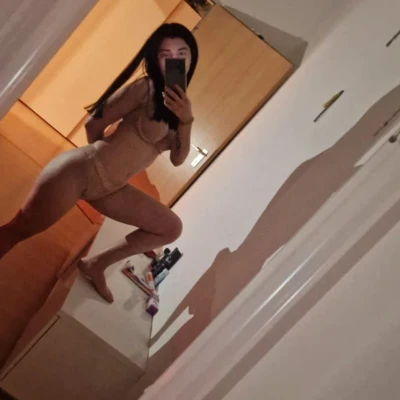 Anita105
