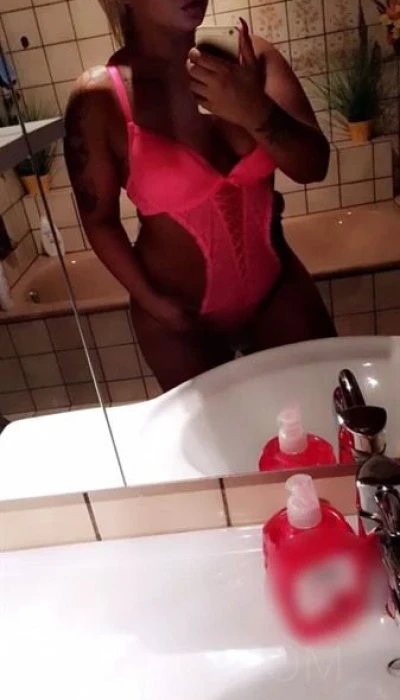 Karo - Nur Besuchbar und Hotelbesuche!