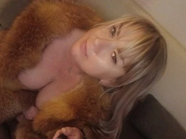 Ganz Neu Viktoria