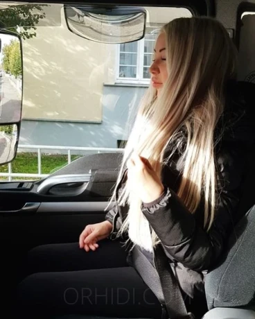 Deutsche junge(18+) Dame 100% echte Bilder