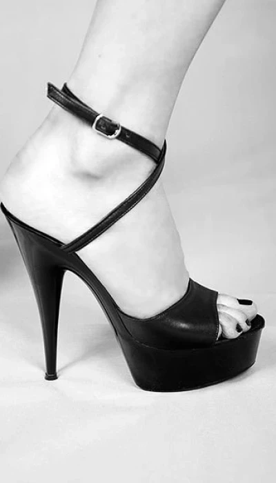 Domina Maren