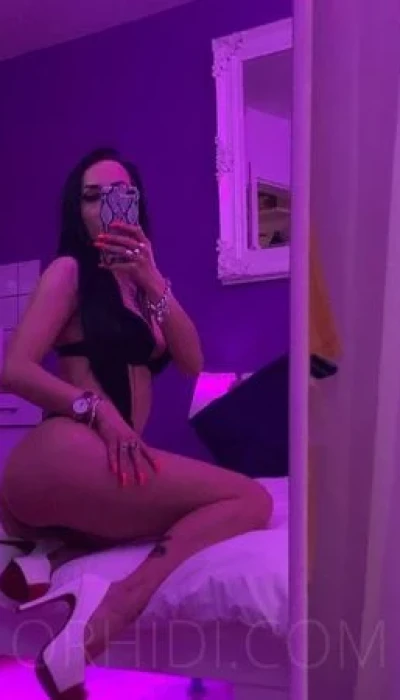 Isabella Latina