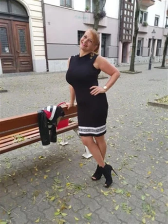 Melodie Erotische Masszorin