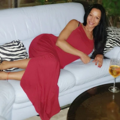 TS Tania Vila