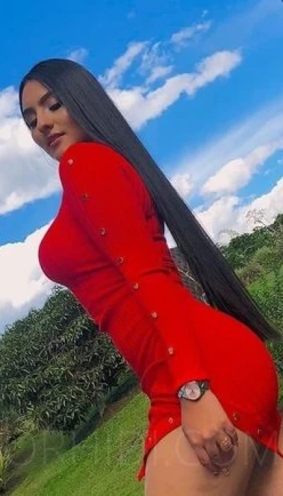 Jennifer Sexy Latina