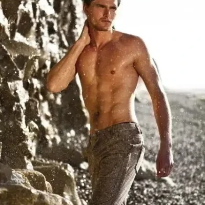 The Most Attractive And Stylish High Class Straight Male Escorts