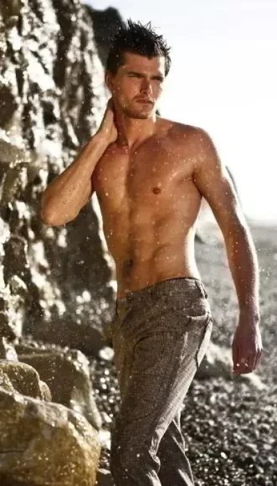 The Most Attractive And Stylish High Class Straight Male Escorts