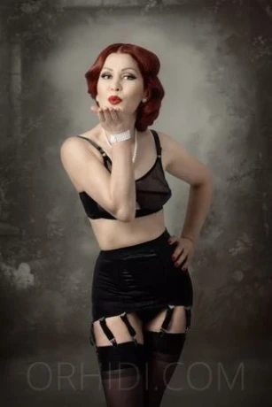 Alexandra, Str*p *n Lady
