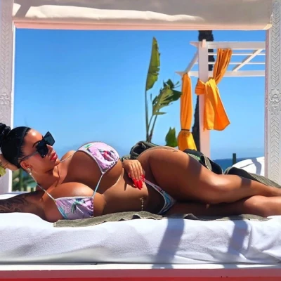Amira