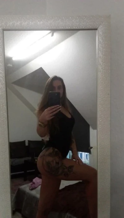 Mia