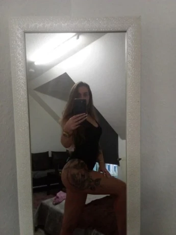 Mia