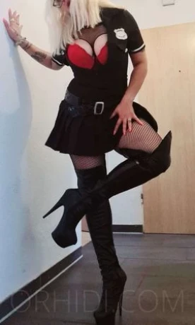 Julia - Top Service!