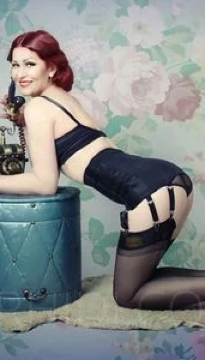 Alexandra, Str*p *n Lady