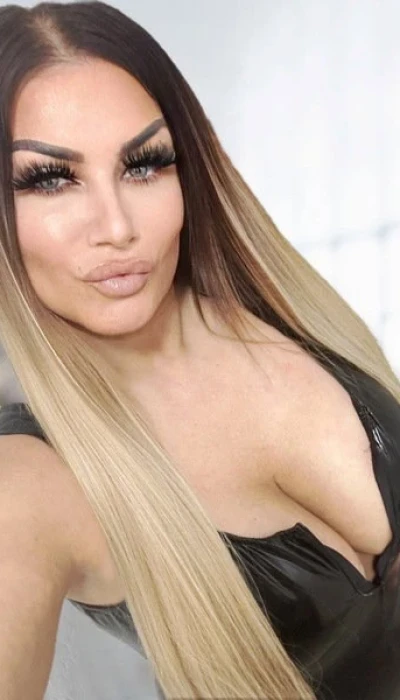 Lady Aylin Köln