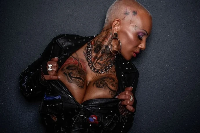 P*rnostar KITTY CORE