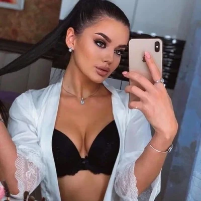 Sexy Jolinna