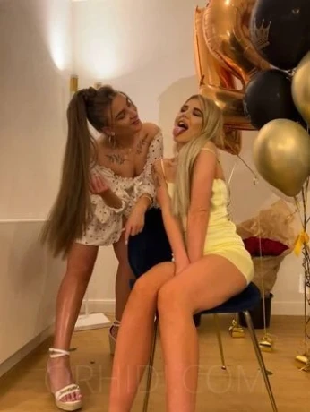Sex Show mit Anastasia und Diana