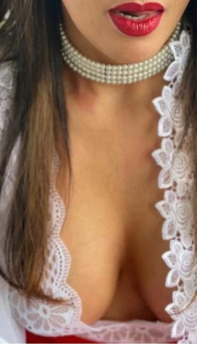 Beatriz Fernandez Feuer Latina