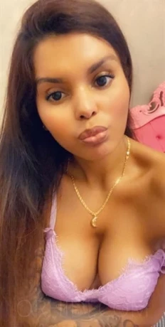 TS Bruna Cornelsen 100% Perfekter Körper