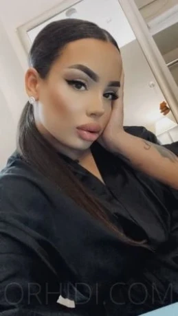 Emma - Party 24/7