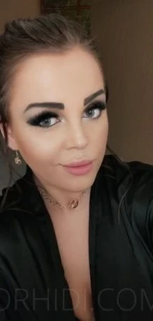 Kessi bei Massage Salon Kompliment