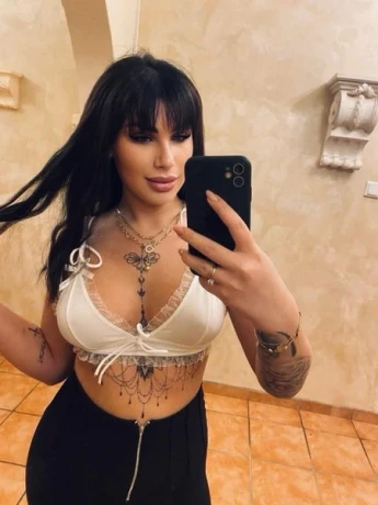 Amely Sexy