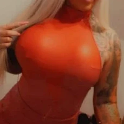 Tattoomodel Gina blond P*rno