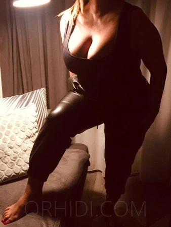 NEU!!! Lady Julia