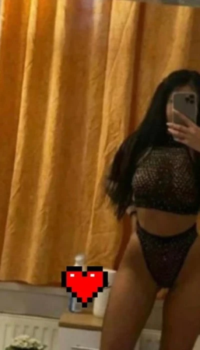 Andreea  Nur   für kurze Zeit da!