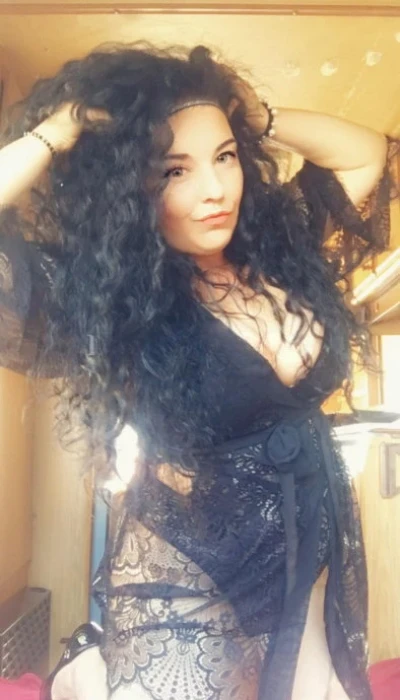 Nia