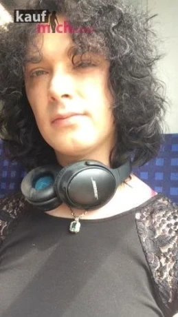 Ladyboy Annette
