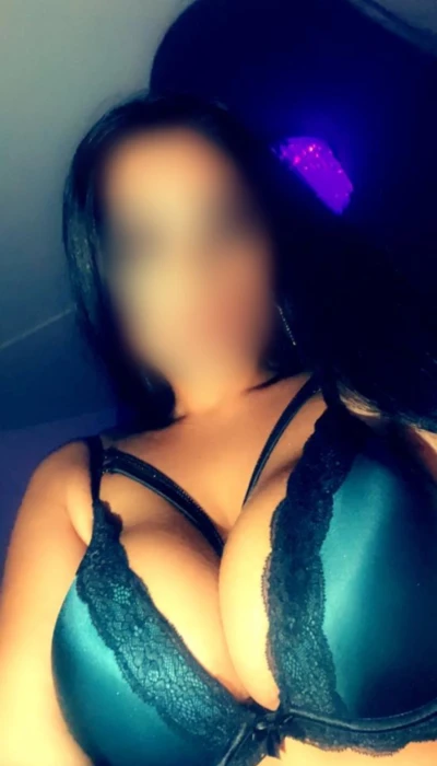 Raysa Hot