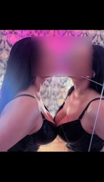 Ella305