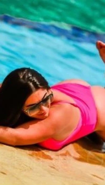 Michelle bei Massage Salon Kompliment