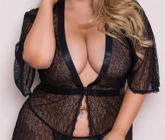 Curvylia